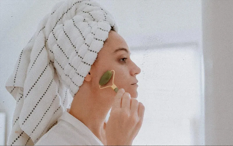 How often should you use a jade roller on your skin How often should you use a jade roller on your skin